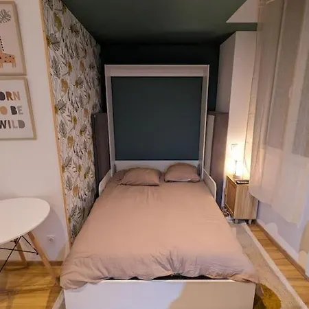 Le Moderne Centre Parking Gratuit Apartment Montlucon